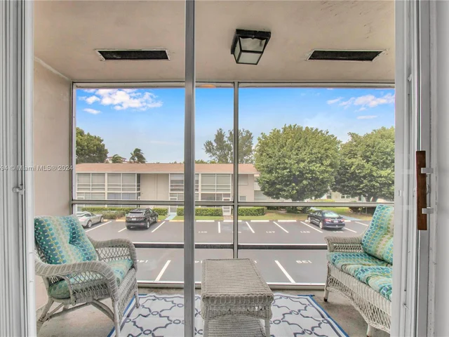 480 Horizons W # 204, Boynton Beach FL 33435