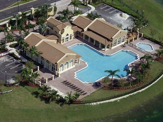 3365 NE 14th Dr # 16, Homestead FL 33033