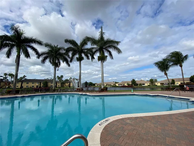 3365 NE 14th Dr # 16, Homestead FL 33033