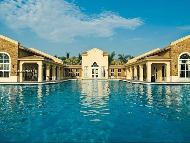 3365 NE 14th Dr # 16, Homestead FL 33033