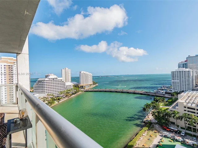 495 Brickell Ave # 1701, Miami FL 33131