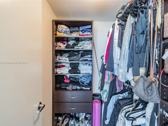 495 Brickell Ave # 1701, Miami FL 33131