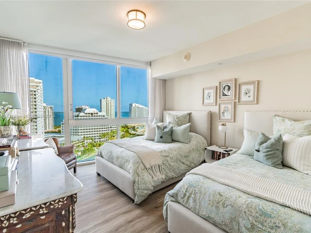 495 Brickell Ave # 1701, Miami FL 33131