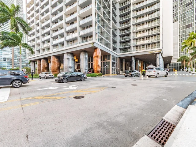 495 Brickell Ave # 1701, Miami FL 33131