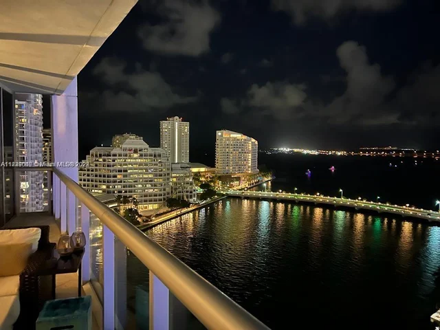 495 Brickell Ave # 1701, Miami FL 33131