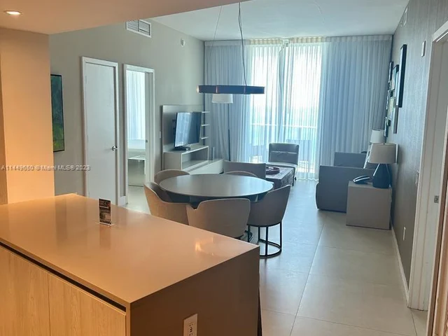 4111 S Ocean Dr, Hollywood FL 33019