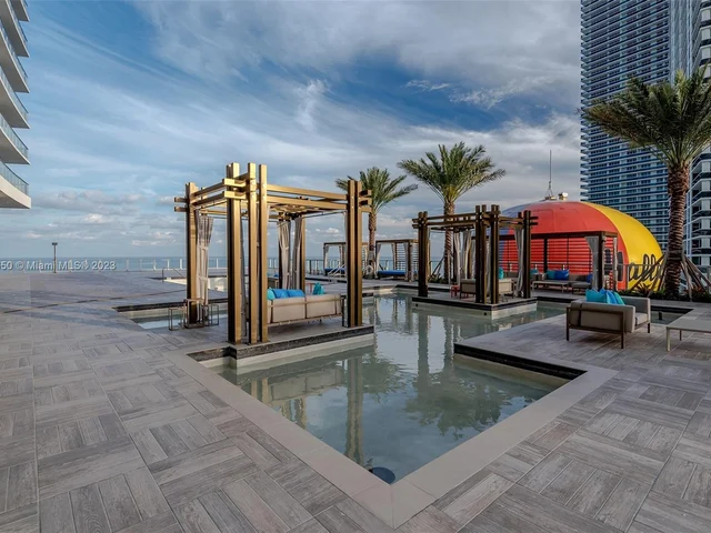 4111 S Ocean Dr, Hollywood FL 33019