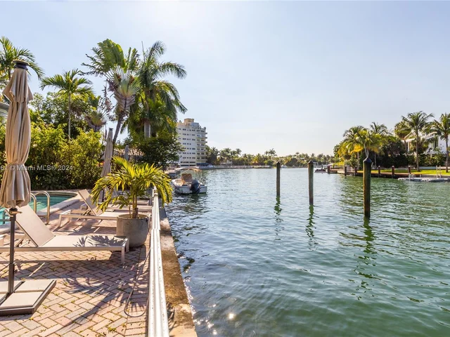 4800 Pine Tree Dr # 101, Miami Beach FL 33140