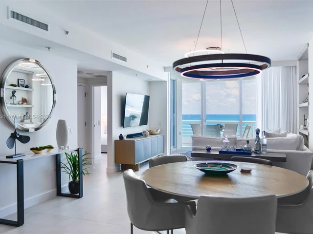3801 Collins Ave # 903, Miami Beach FL 33140
