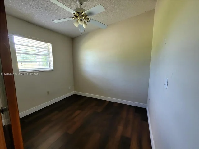 12195 SW 80th St, Miami FL 33183