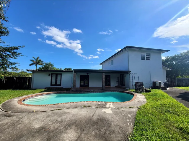 12195 SW 80th St, Miami FL 33183