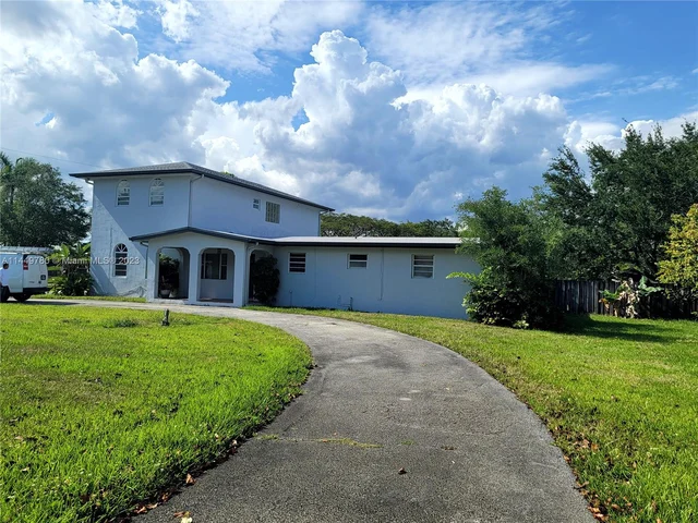 12195 SW 80th St, Miami FL 33183