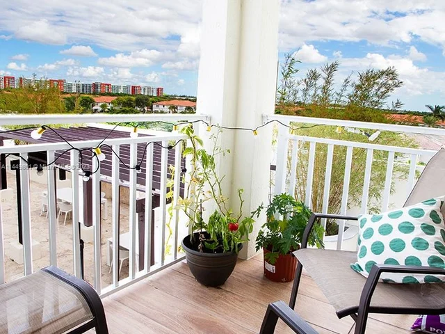 10950 NW 82nd St # 416, Doral FL 33178