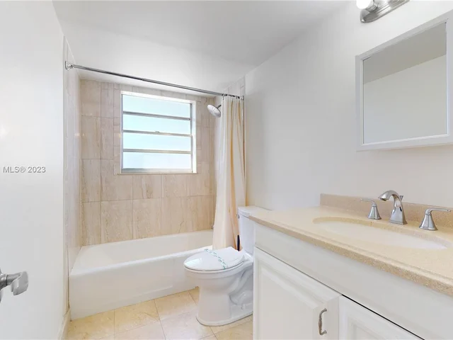 6855 Abbott Ave # 802, Miami Beach FL 33141