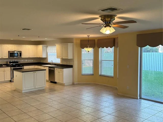 2235 SW 166th Ave, Miramar FL 33027