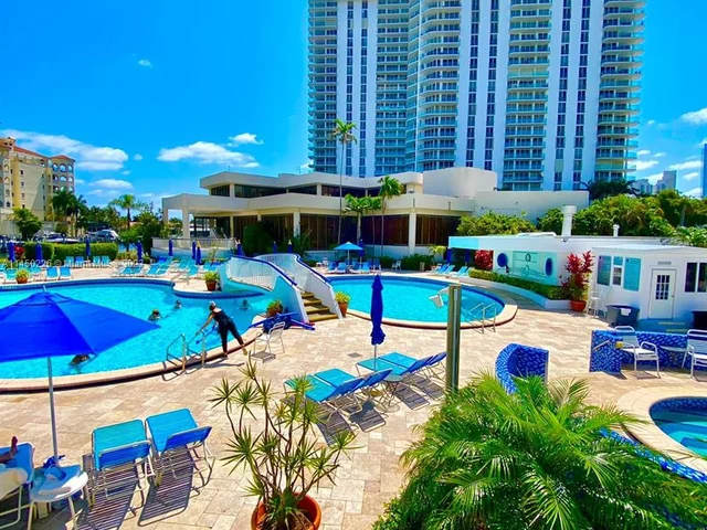 19707 Turnberry Way # 21E, Aventura FL 33180