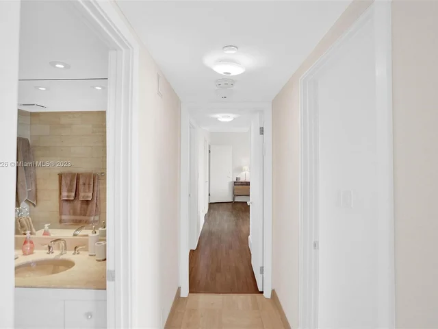 19707 Turnberry Way # 21E, Aventura FL 33180