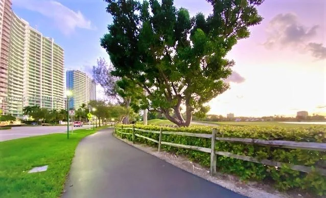 19707 Turnberry Way # 21E, Aventura FL 33180