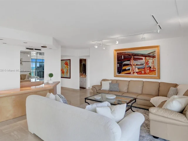 19707 Turnberry Way # 21E, Aventura FL 33180