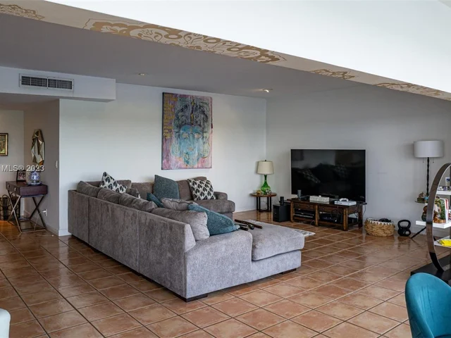 9200 W Bay Harbor Dr # 4B, Bay Harbor Islands FL 33154