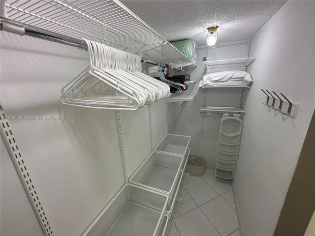 2401 Collins Ave # 1107, Miami Beach FL 33140