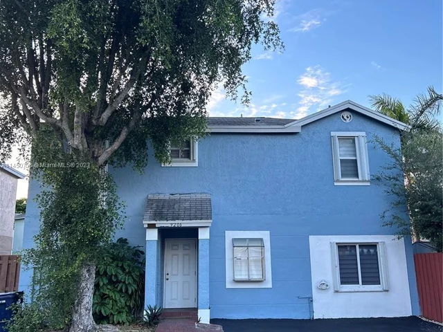 9206 SW 147th Ct, Miami FL 33196