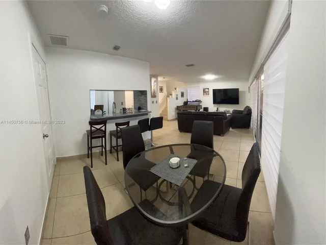 9206 SW 147th Ct, Miami FL 33196