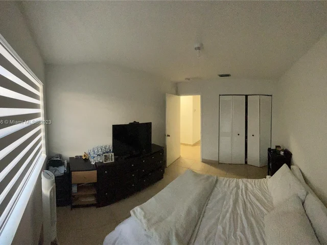 9206 SW 147th Ct, Miami FL 33196