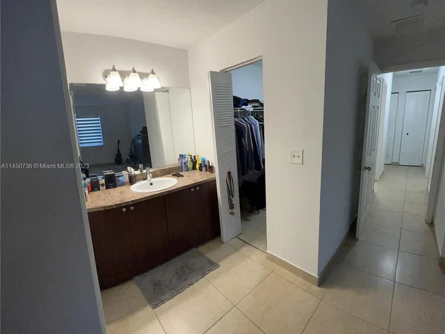 9206 SW 147th Ct, Miami FL 33196