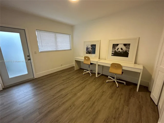 455 Golden Isles Dr # 109, Hallandale Beach FL 33009