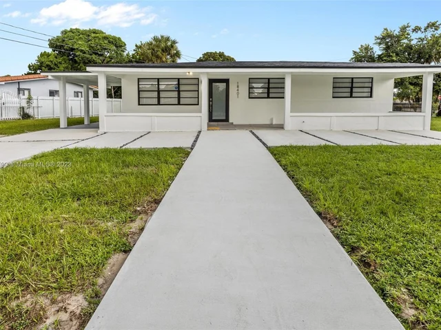 18401 NW 42nd Ct, Miami Gardens FL 33055