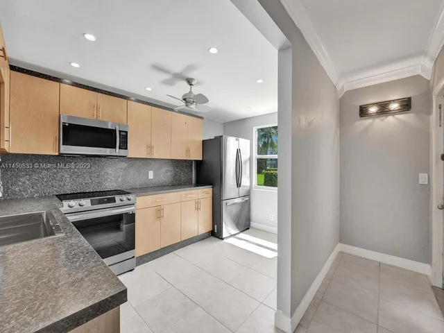 1001 Lincoln A # 1001, Boca Raton FL 33434