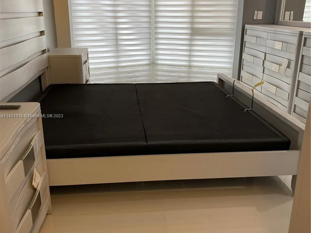 1170 NE 191st St # 26, Miami FL 33179