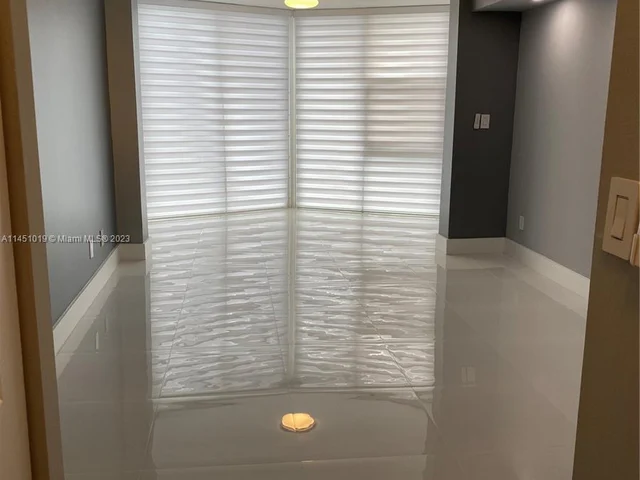 1170 NE 191st St # 26, Miami FL 33179