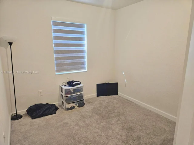 2669 SE 10th St, Homestead FL 33035