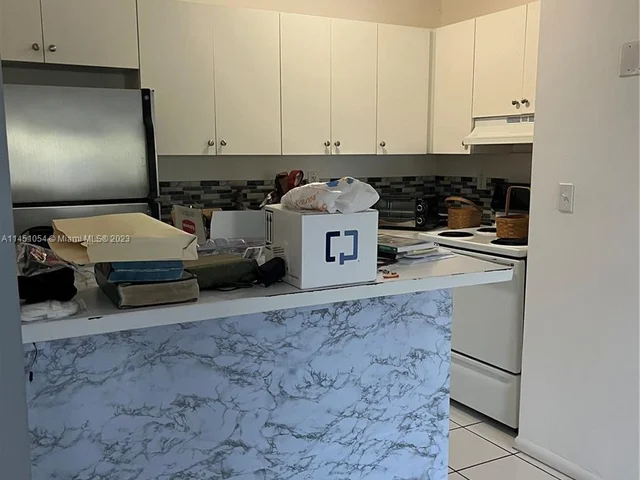 4265 South Tamiami Canal Dr # 212, Miami FL 33126