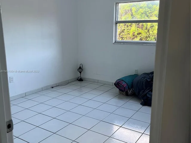 4265 South Tamiami Canal Dr # 212, Miami FL 33126