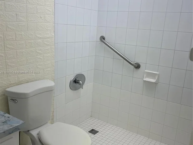 4265 South Tamiami Canal Dr # 212, Miami FL 33126