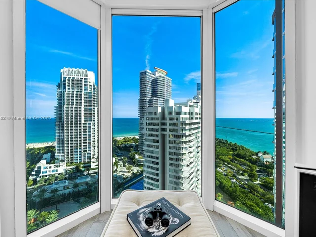 300 S Pointe Dr # 2306, Miami Beach FL 33139