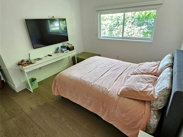 1204 Placetas Ave, Coral Gables FL 33146