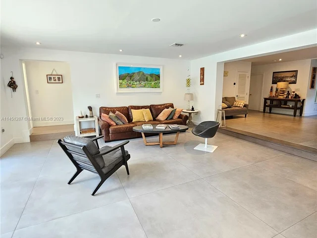 1204 Placetas Ave, Coral Gables FL 33146