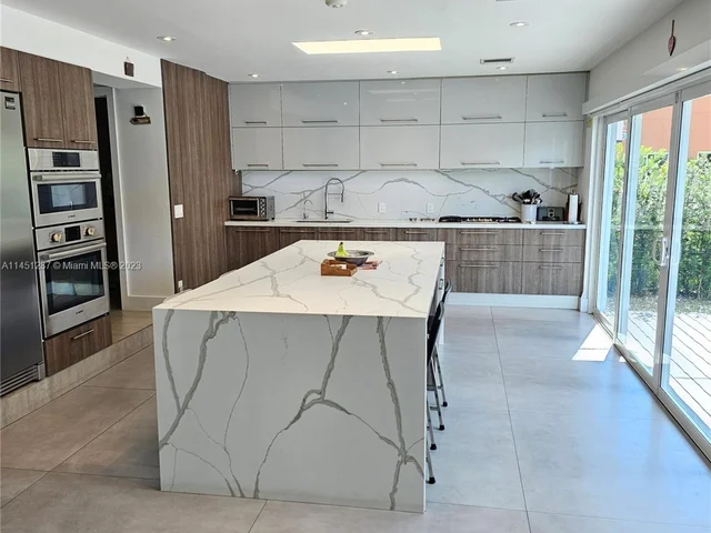 1204 Placetas Ave, Coral Gables FL 33146