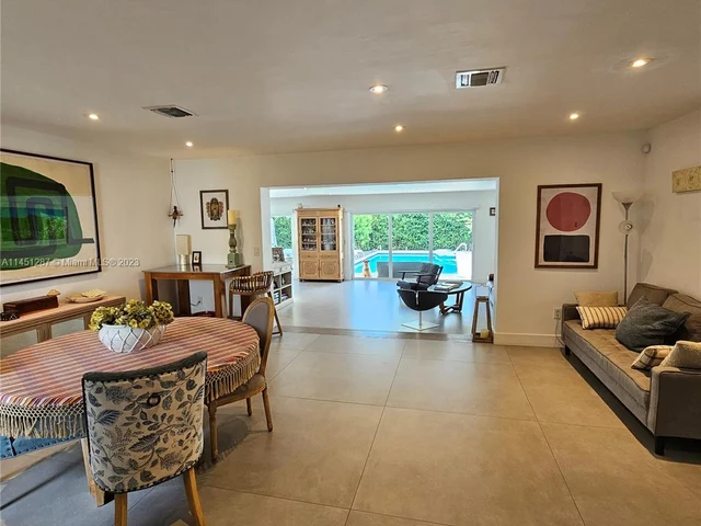 1204 Placetas Ave, Coral Gables FL 33146