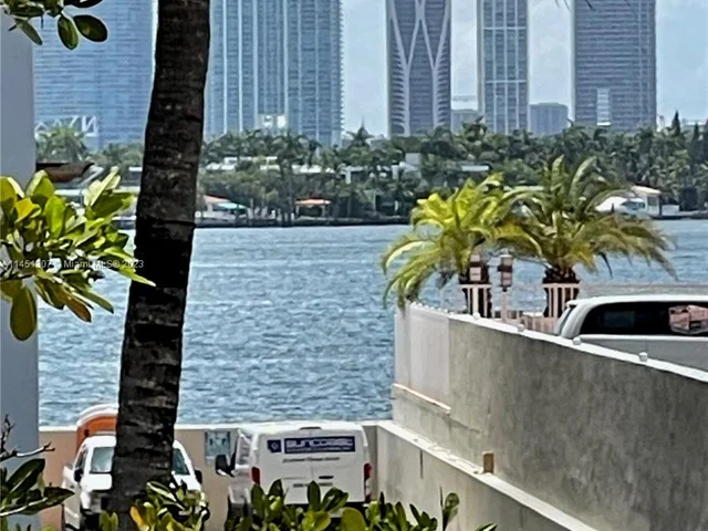 1215 West Ave # 201, Miami Beach FL 33139