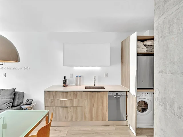 1215 West Ave # 201, Miami Beach FL 33139