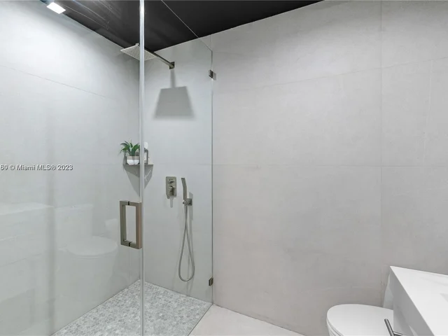 14301 SW 130th ave, Miami FL 33186