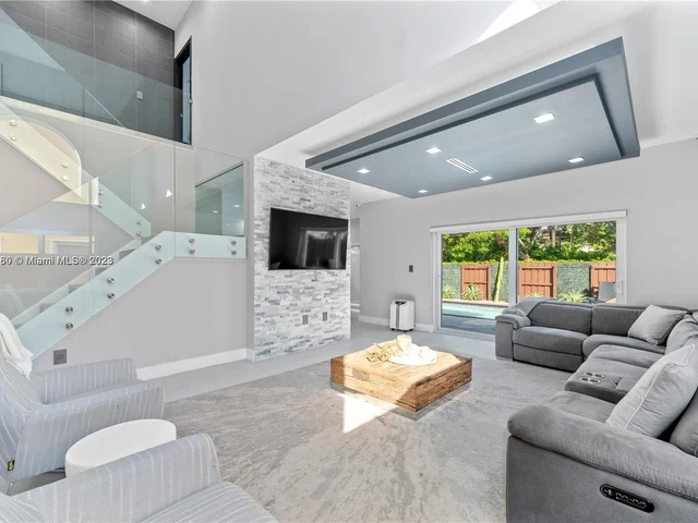 14301 SW 130th ave, Miami FL 33186