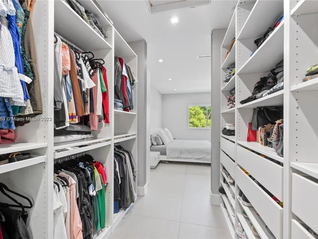 14301 SW 130th ave, Miami FL 33186