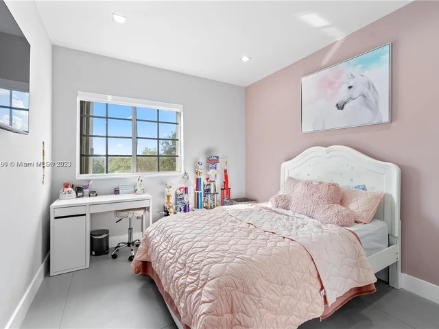 14301 SW 130th ave, Miami FL 33186