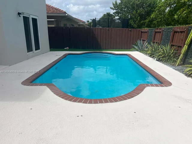 14301 SW 130th ave, Miami FL 33186